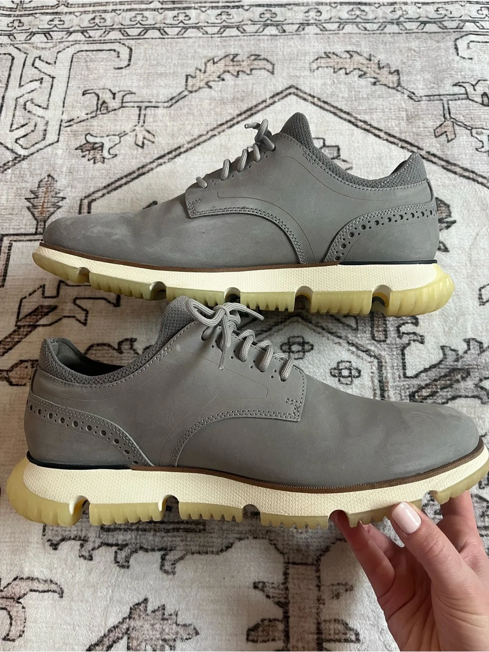 Cole Haan Nubuck Gray leather Men's Casual Lace-Up Oxfords